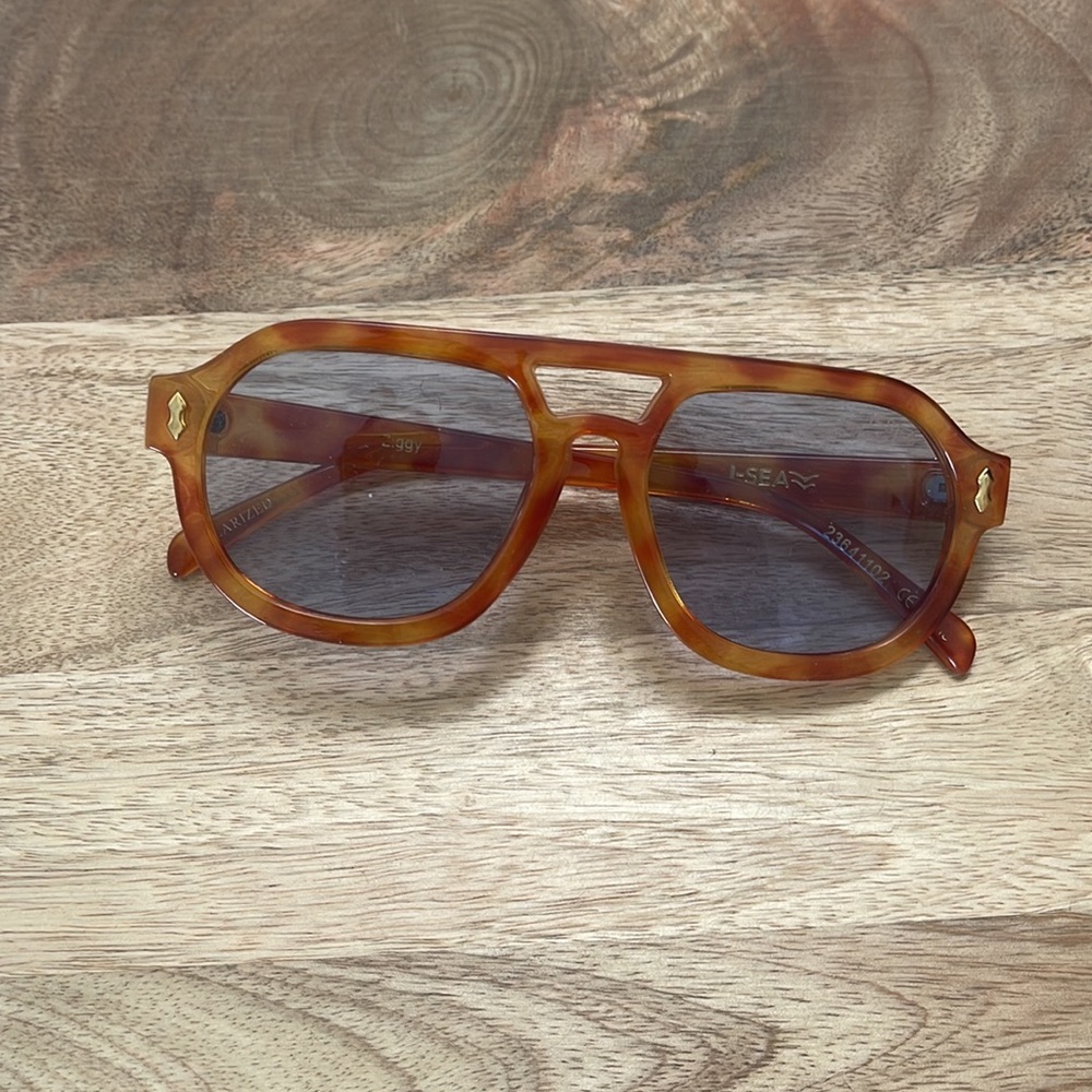 Isea Ziggy Tort Glasses